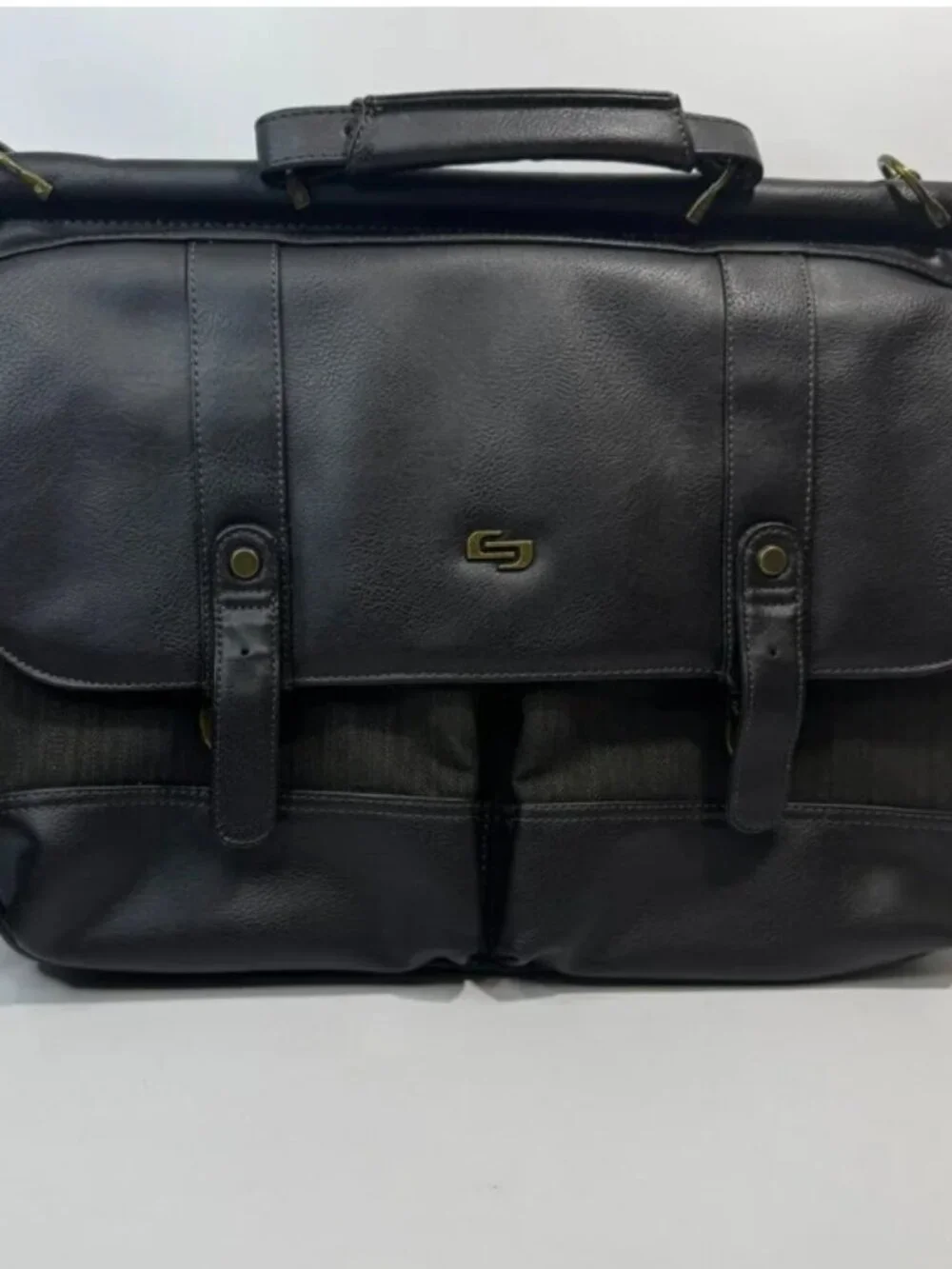 SOLO Thompson 15.6 Inch Briefcase with Padded Laptop Compartment, Espresso